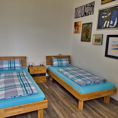 Apartment Finke 2 An Der Messe Friedrichshafen Bagian luar foto